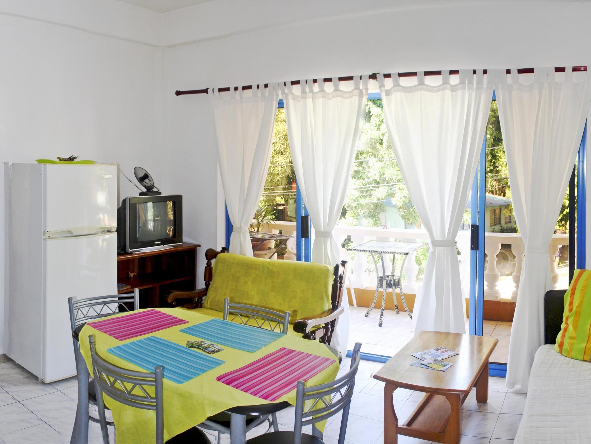 Vicky'S Holiday Apartment Beau Vallon  Exterior foto